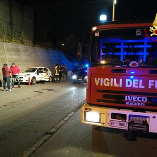 Incidente sulla superstrada tra Savona e Vado: due codici gialli al San Paolo (FOTO)