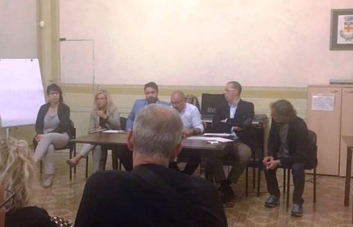 Borghetto, positivo incontro dell'amministrazione comunale con le associazioni locali Borghetto, positivo incontro dell'amministrazione comunale con le associazioni locali