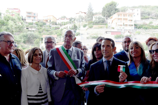 Alassio, inaugurate le nuove scuole "Ollandini". Il sindaco Melgrati: "Moderne, inclusive e bellissime"