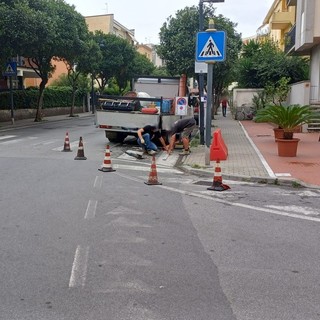 Albissola, quattro nuove griglie per la raccolta ed il deflusso delle acque piovane Albissola, quattro nuove griglie per la raccolta ed il deflusso delle acque piovane