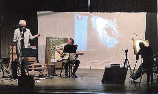 Albissola, il gruppo "My God is blues" in racconti, canzoni e dipinti "Fra la via Aurelia e il Mississippi". Albissola, il gruppo "My God is blues" in racconti, canzoni e dipinti "Fra la via Aurelia e il Mississippi".