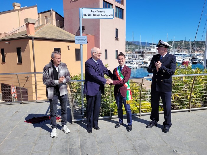 La diga foranea del porto di Loano intitolata a Filippo Bonfiglietti, ingegnere e generale del Genio Navale