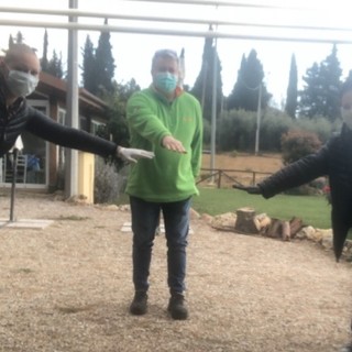 Albenga: Antonio, Tamara e Giulia e l'iniziativa per la spesa alle famiglie bisognose
