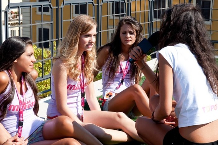 Alassio: Miss Muretto, le aspiranti pensano alla mamma