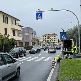 Albissola, due nuovi sistemi "Pedone Smart": illuminati gli attraversamenti di fronte a Piazza Tullio d’Albisola e Piazza San Benedetto