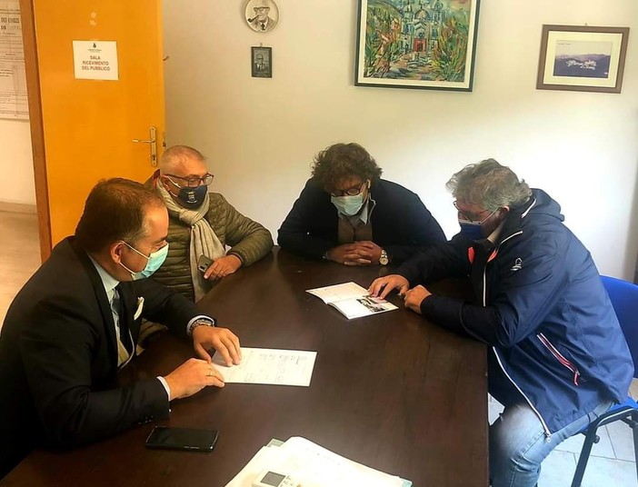 Angelo Vaccarezza ("Cambiamo") in visita a Pontinvrea e Stella (FOTO) Angelo Vaccarezza ("Cambiamo") in visita a Pontinvrea e Stella (FOTO)
