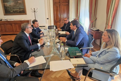 Pnrr, vertice Toti-Fitto: "Liguria virtuosa, confermate tutte le opere strategiche" Pnrr, vertice Toti-Fitto: "Liguria virtuosa, confermate tutte le opere strategiche"