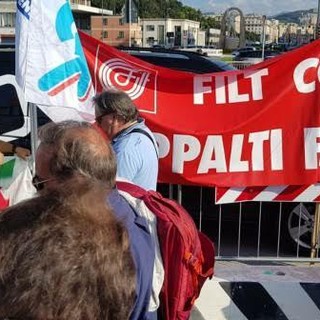 Pulizie stazioni, 100 lavoratori senza stipendio da agosto: lunedì il presidio dei sindacati