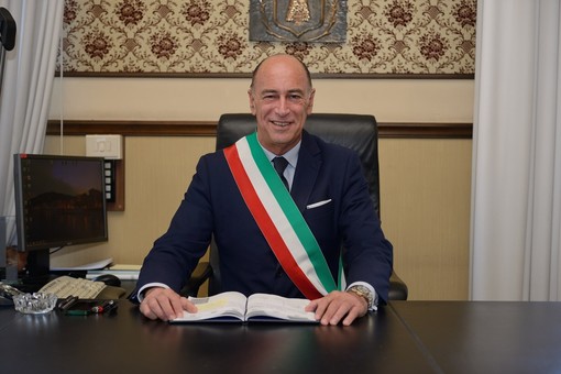 Alassio, il sindaco Melgrati a Tpl: "Spostare il capolinea di Regione Fenarina" Alassio, il sindaco Melgrati a Tpl: "Spostare il capolinea di Regione Fenarina"