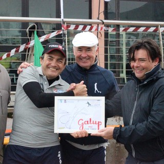 Claudio Chiappucci trionfa nella terza edizione del “Footgolf in spiaggia” di Alassio (FOTO)