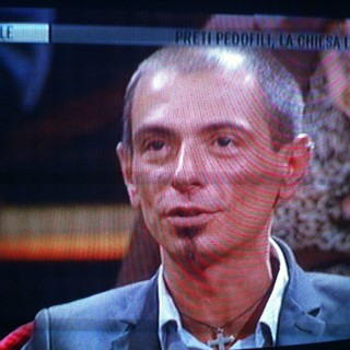 La risposta di Zanardi: "Si usano due pesi e due misure, nessuna nuova cultura nella Chiesa"