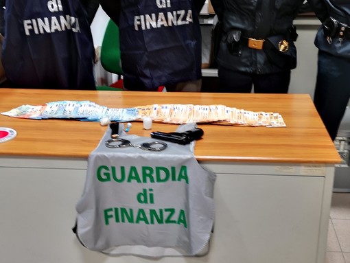 Spaccio di cocaina a Savona: un 27enne in manette