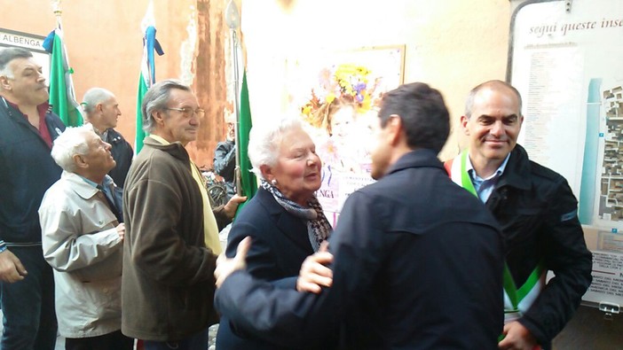 Albenga, inaugurata una targa in memoria del giovane partigiano Roberto Di Ferro Albenga, inaugurata una targa in memoria del giovane partigiano Roberto Di Ferro