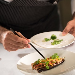 L'Hotel Parigi a Bordighera seleziona Chef de Rang L'Hotel Parigi a Bordighera seleziona Chef de Rang