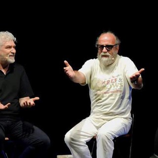 Tutto esaurito per il primo incontro di "Dixcorrendo", con Giobbe Covatta e Gioele Dix a Bergeggi