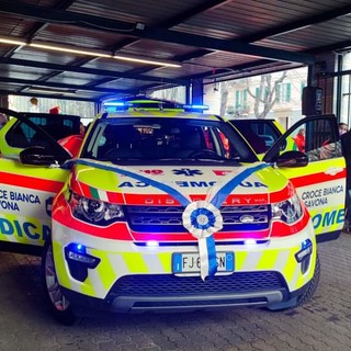 Una nuova automedica per la Croce Bianca Savona. Il sindaco Russo: "Un successo del volontariato"