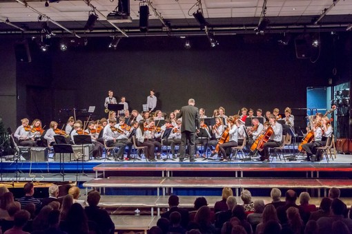 Festival di Verezzi, al debutto Milena Vukotic e Maximilian Nisi con la commedia "Un autunno di fuoco" Festival di Verezzi, al debutto Milena Vukotic e Maximilian Nisi con la commedia "Un autunno di fuoco"