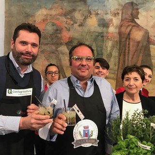 Confagricoltura e Alberghiero di Alassio candidano il "pestato ai profumi di liguria" a prodotto De.CO