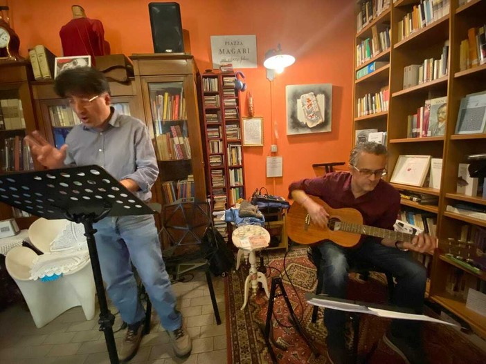 Carcare, inceneritori a teatro: Meo e Teo portano in scena il dibattito sui rifiuti Carcare, inceneritori a teatro: Meo e Teo portano in scena il dibattito sui rifiuti