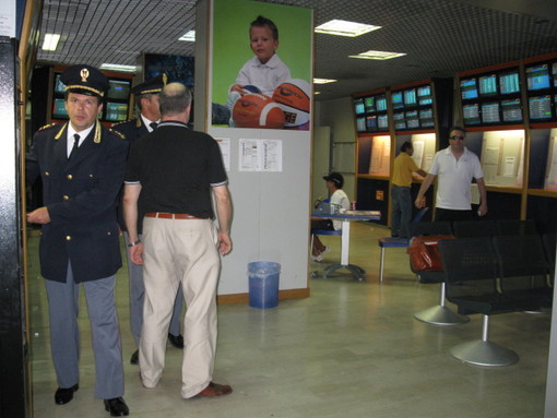 Calcioscommesse: Serie A, scommesse regolari anche sull'Over Calcioscommesse: Serie A, scommesse regolari anche sull'Over