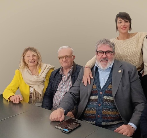 Forza Italia, è Paola Fantin il Segretario Cittadino di Azzurro Donna per la città di Savona Forza Italia, è Paola Fantin il Segretario Cittadino di Azzurro Donna per la città di Savona