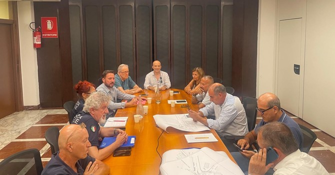 Viabilità ad Albenga, Comune e Provincia fanno il punto: rotatorie, semafori intelligenti e sicurezza stradale
