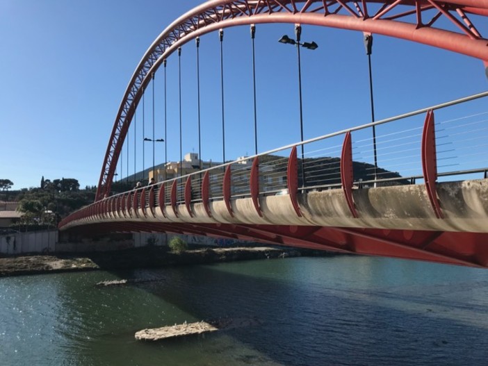 Albenga: lavori di manutenzione per il ponte rosso Albenga: lavori di manutenzione per il ponte rosso