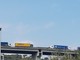 Camion tampona auto sulla A10: due feriti lievi e traffico in tilt tra San Bartolomeo al Mare e Andora