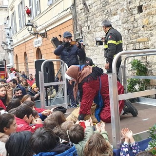 “La Befana dei Vigili del Fuoco di Albenga”: la settima edizione nel ricordo di Antonio Crispino