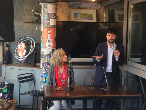 Brando Benifei e Monica Cirinnà ai Giardini Luzzati di Genova per lanciare l’Europa dei diritti Brando Benifei e Monica Cirinnà ai Giardini Luzzati di Genova per lanciare l’Europa dei diritti