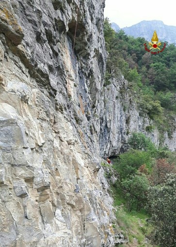 Castelbianco, rocciatore cade durante un'arrampicata: intervento dell'elisoccorso