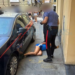 Tenta di prendere una bambina - Imperia Tenta di prendere una bambina - Imperia