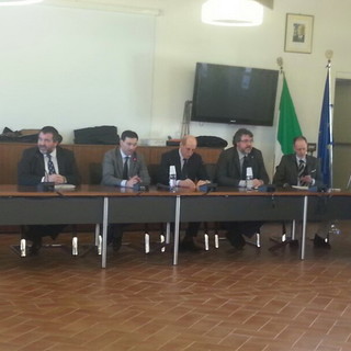 Iniziato ad Andora l'incontro per la frana sulla ferrovia: Floris "In comune nessun esposto per quella zona!"