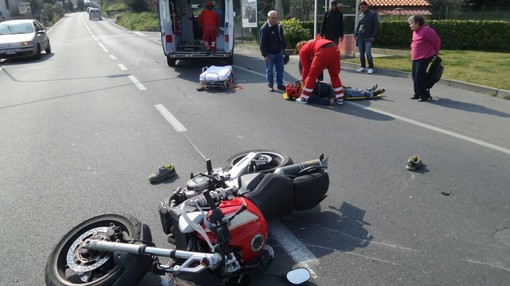 Ceriale, centauro perde il controllo della moto: trasportato al Santa Corona in codice giallo