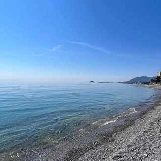 Borghetto S. Spirito, qualità delle acque nuovamente ok nel tratto di mare “Marina C.” Borghetto S. Spirito, qualità delle acque nuovamente ok nel tratto di mare “Marina C.”