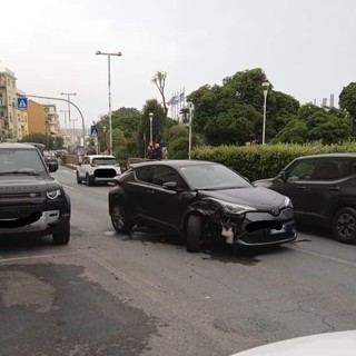 Albissola, incidente sull'Aurelia in Corso Bigliati: traffico in tilt