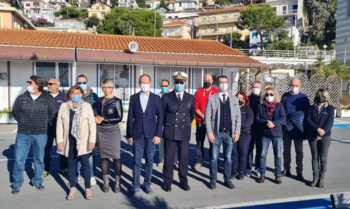 La prestigiosa bandiera del premio Emas Ecolabel Ue 2021 sventola sul porto di Andora (FOTO) La prestigiosa bandiera del premio Emas Ecolabel Ue 2021 sventola sul porto di Andora (FOTO)