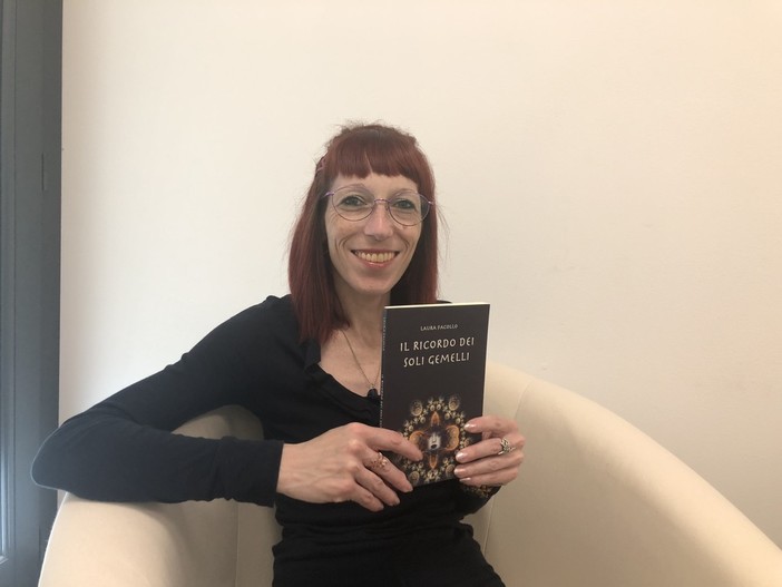 Albenga, “Il ricordo dei Soli Gemelli”: ecco l'ultimo libro della psicologa ingauna Laura Facollo Albenga, “Il ricordo dei Soli Gemelli”: ecco l'ultimo libro della psicologa ingauna Laura Facollo