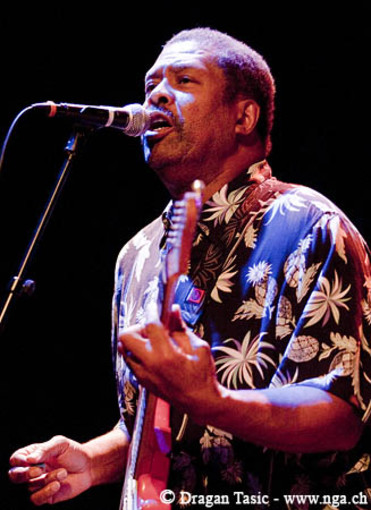 Finale per Genova, dove la solidarietà è più travolgente del fango Finale per Genova, dove la solidarietà è più travolgente del fango