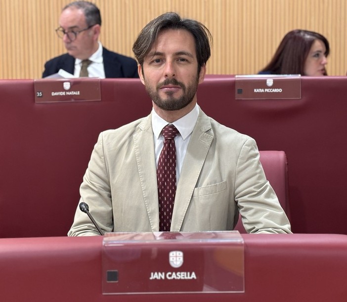 Sicurezza sul lavoro, Casella (AVS) presenta la proposta di legge: “Nuove tecnologie, controlli mirati e maggiore informazione in scuole e aziende”