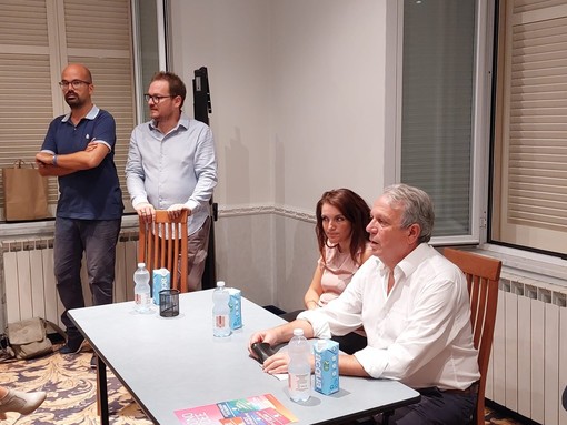 Elezioni, Katia Piccardo (Pd) a Varazze: "Non è vero che il destino dell'Italia è già scritto" (FOTO e VIDEO)