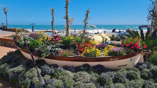 Laigueglia vince la seconda edizione di “Borghi in Fiore”, il contest social promosso dalla Regione