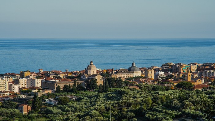 Liguria, il mercato delle seconde case continua a crescere: boom di affitti turistici. Fiaip: "Sistema ricettivo che completa l'offerta turistica" Liguria, il mercato delle seconde case continua a crescere: boom di affitti turistici. Fiaip: "Sistema ricettivo che completa l'offerta turistica"