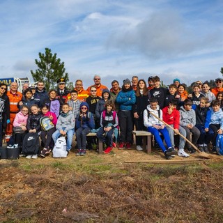 Laigueglia: un successo la tradizionale "Festa degli Alberi", piantati sedici cipressi