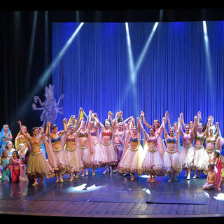 Le giovani ballerine dell’Accademia di Savona in scena al Teatro Chiabrera (FOTO)