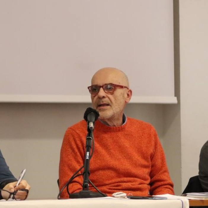 Savona, Di Tullio (Sunia) sulla Commissione per la casa: "Gli interessati non coinvolti, ma siamo sempre disposti a collaborare" Savona, Di Tullio (Sunia) sulla Commissione per la casa: "Gli interessati non coinvolti, ma siamo sempre disposti a collaborare"