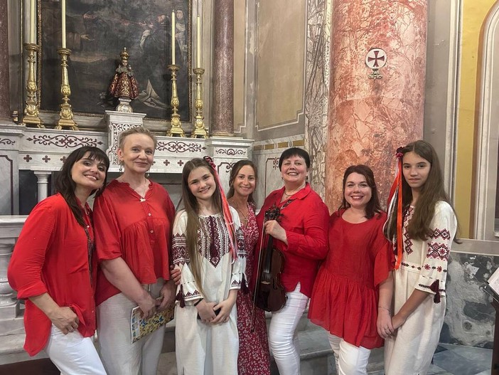 Alassio, tornano le "Classic Ladies": musica e solidarietà dal cuore dell’Ucraina in Piazza della Libertà