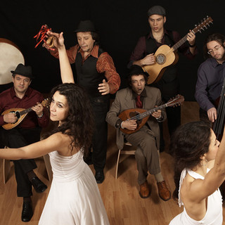 Toirano:la partenza del Geco,pizziche e tammurriate