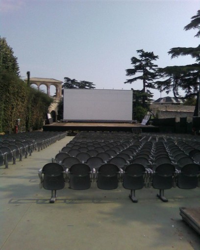 Loano: mercoledì sera torna "Estate Bimbi" con i "collage luminosi" Loano: mercoledì sera torna "Estate Bimbi" con i "collage luminosi"