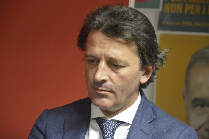 Pastorino: "Governo ignora siderurgia, al tavolo di crisi Sanac manda solo tecnici"
